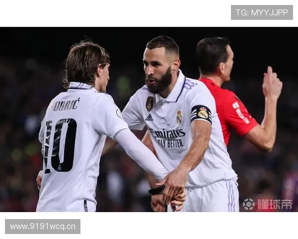 皇马中路渗透新战术曝光，球队在首战中展现出强大竞争力