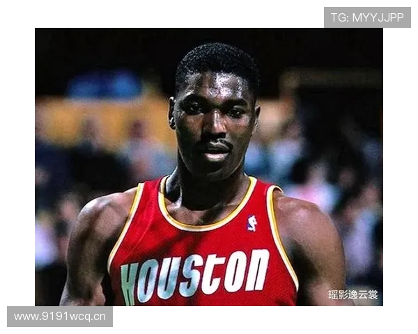 奥拉朱旺背身单打制造低位统治力胜过约基奇