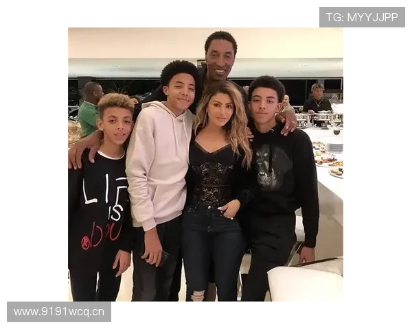 斯科蒂·皮蓬无球穿插拉开空间与乔丹单打效率差异